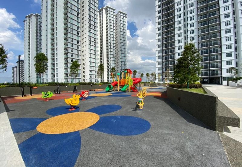 SKS Habitat Apartment, Larkin