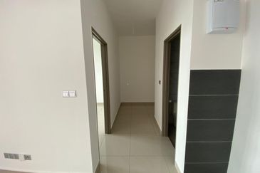 SKS Habitat Apartment, Larkin