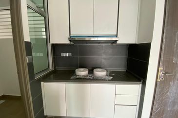 SKS Habitat Apartment, Larkin