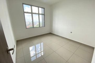 SKS Habitat Apartment, Larkin