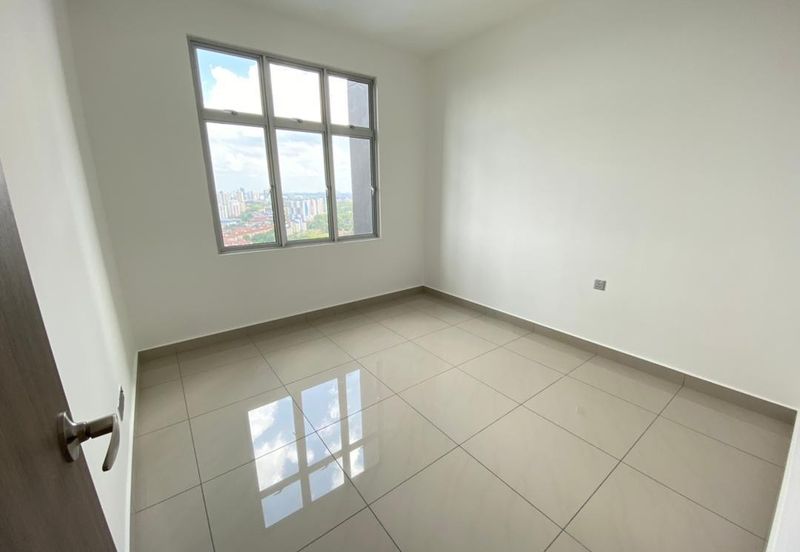 SKS Habitat Apartment, Larkin