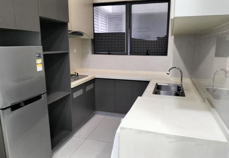 Baypoint @ Country Garden Danga Bay