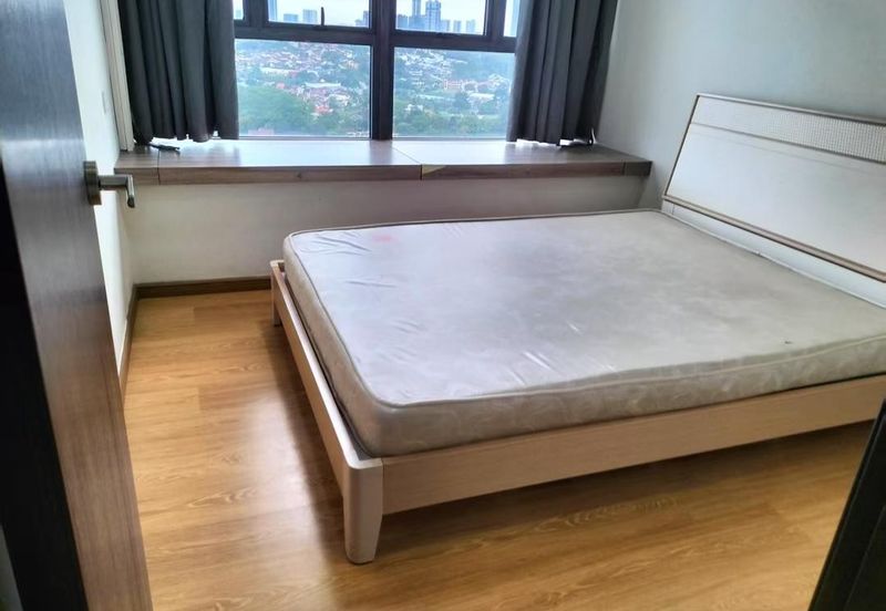 Baypoint @ Country Garden Danga Bay