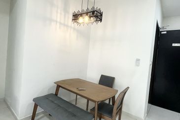 Baypoint @ Country Garden Danga Bay