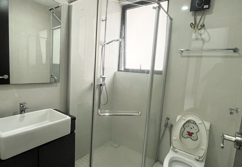 Baypoint @ Country Garden Danga Bay