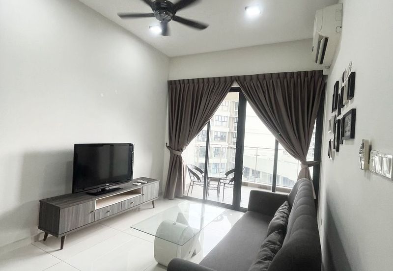 Baypoint @ Country Garden Danga Bay