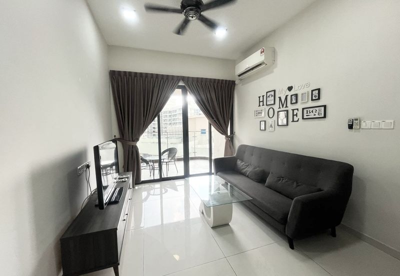 Baypoint @ Country Garden Danga Bay