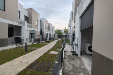 Sunway Citrine Lakehomes