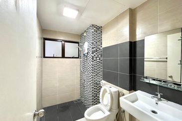 Ujana Executive Apartment