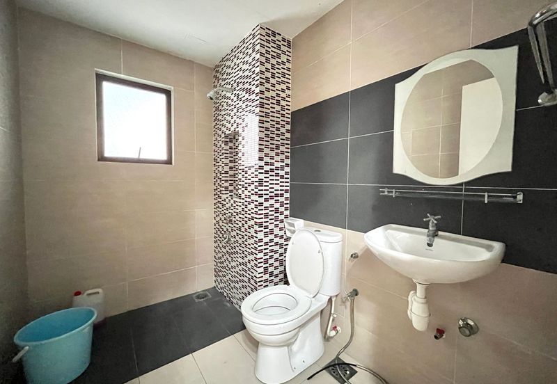 Ujana Executive Apartment