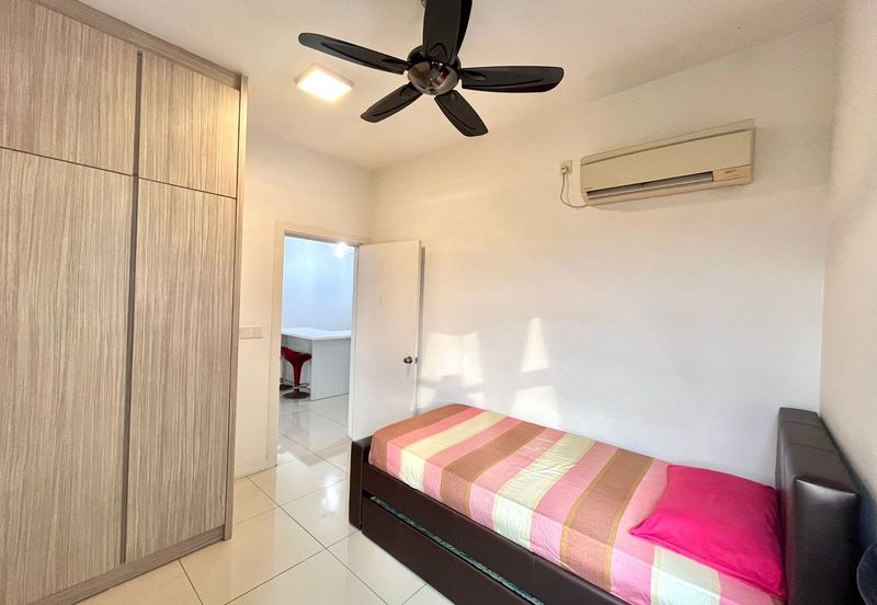 Ujana Executive Apartment