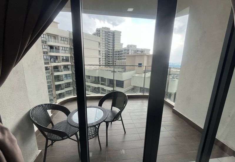 Baypoint @ Country Garden Danga Bay