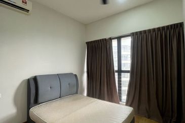 Baypoint @ Country Garden Danga Bay