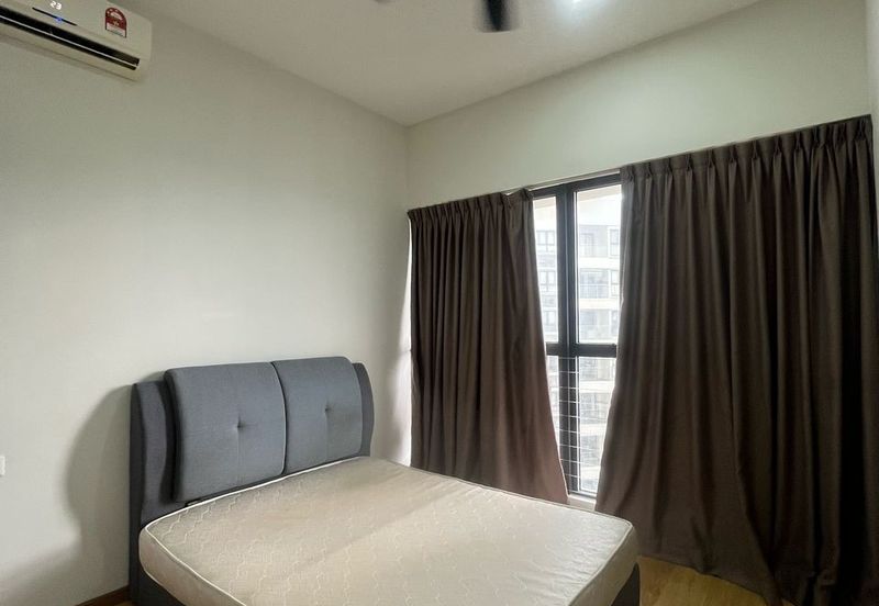 Baypoint @ Country Garden Danga Bay