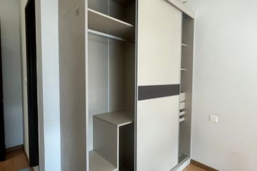 Baypoint @ Country Garden Danga Bay