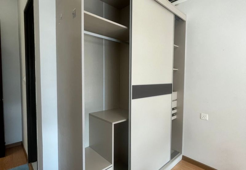 Baypoint @ Country Garden Danga Bay