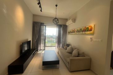 Baypoint @ Country Garden Danga Bay