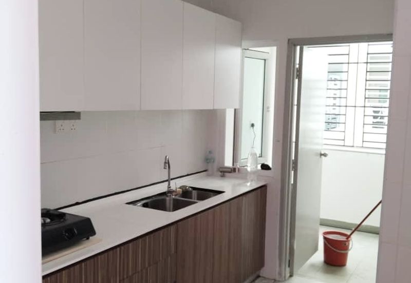 Seasons Luxury Apartments @ Amara Larkin