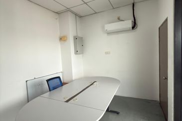 The LakeFront @ Southkey