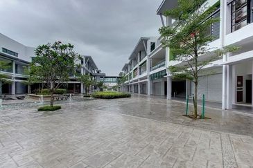 The LakeFront @ Southkey