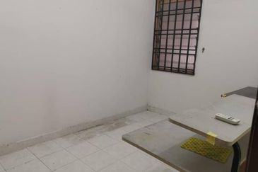 Jalan Pulai Perdana 10/3