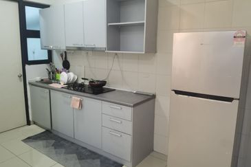 Dedaun Hijau (Greenfield Regency)