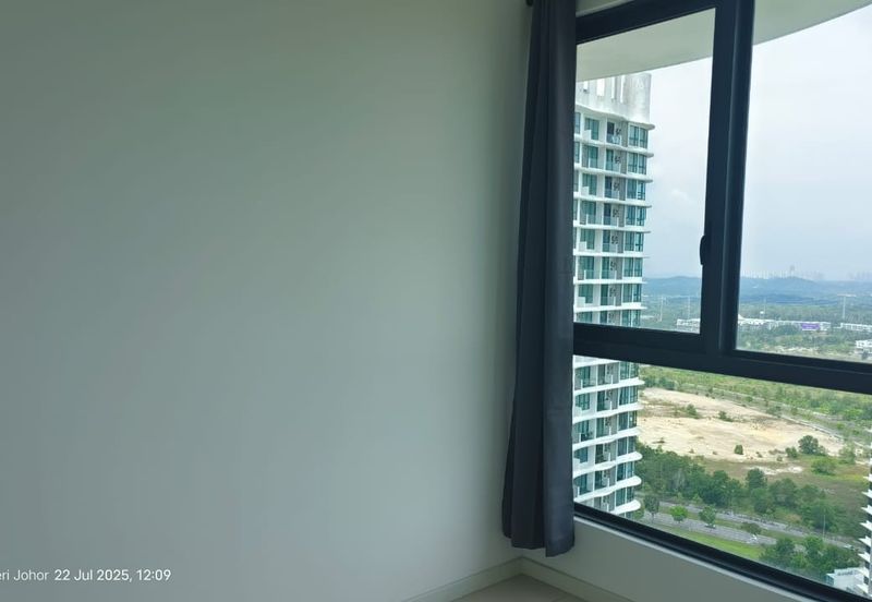 The M @ Medini Macrolink