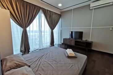 Almas @ Puteri Harbour