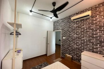 D Rich Executive Suites