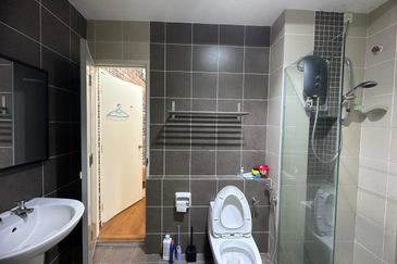 D Rich Executive Suites