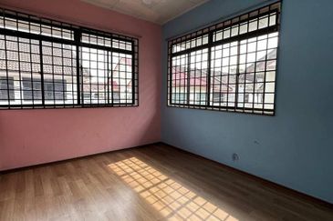 Jalan Mewah Ria 4/10