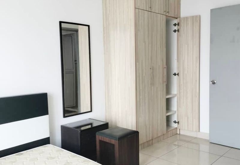 Golden Sands Seaview Residence