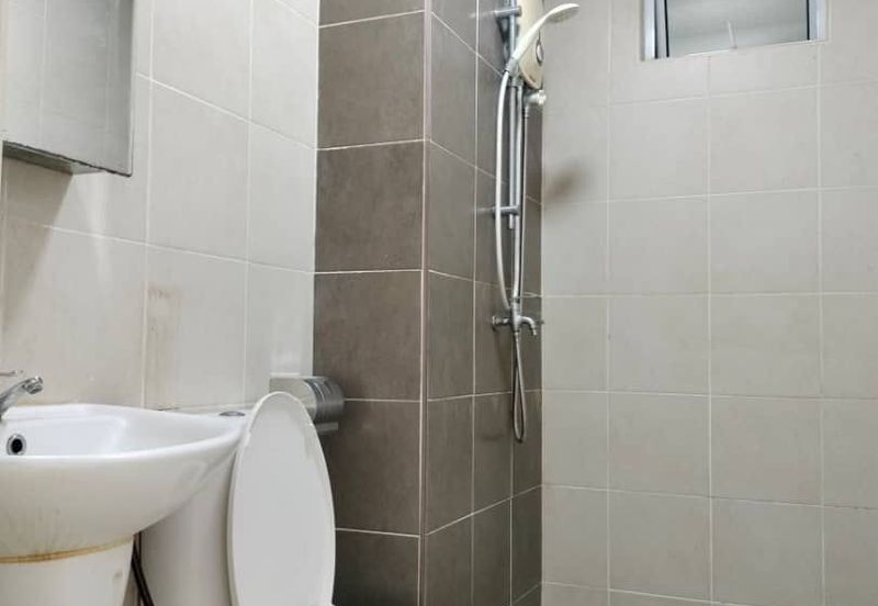 Golden Sands Seaview Residence