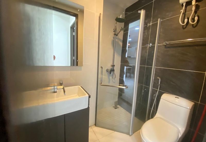 Baypoint @ Country Garden Danga Bay