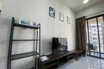 Baypoint @ Country Garden Danga Bay