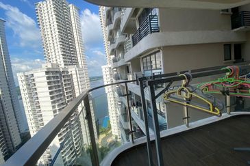 Baypoint @ Country Garden Danga Bay