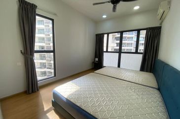 Baypoint @ Country Garden Danga Bay