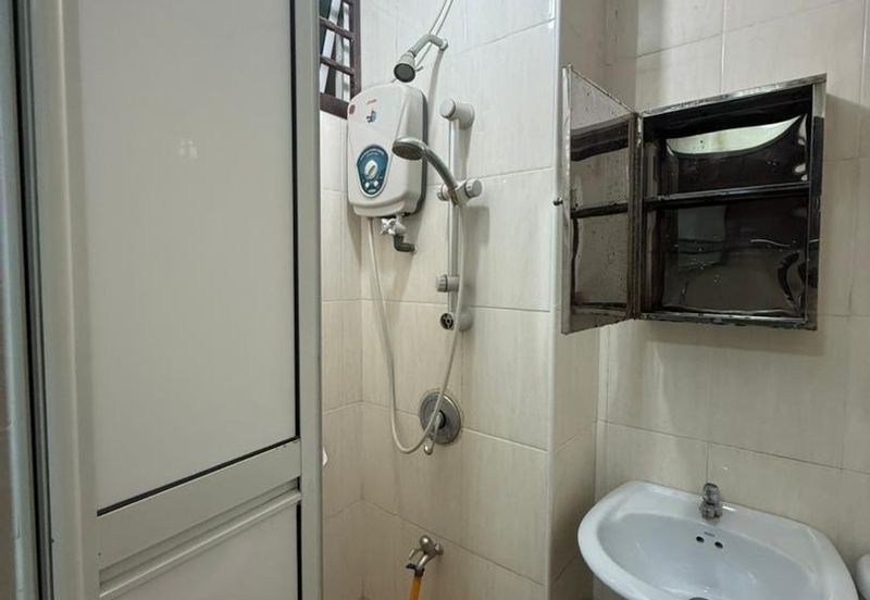 Sri Samudera Seaview Residence Suites