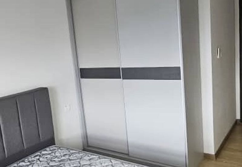 Baypoint @ Country Garden Danga Bay