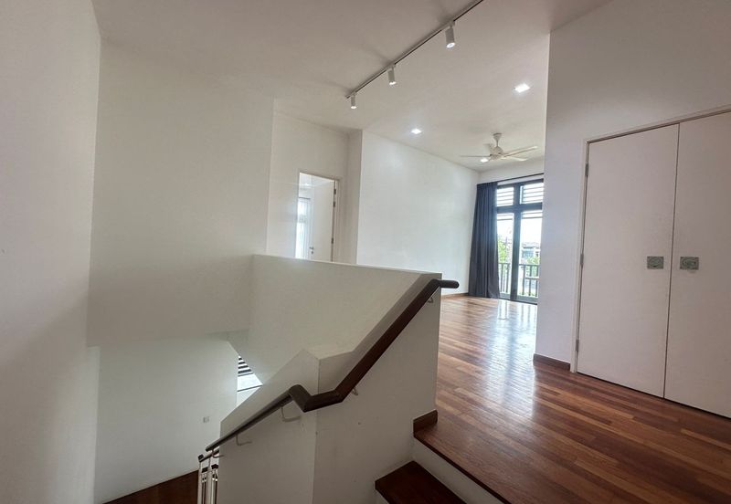 Featherstone @Eco Botanic