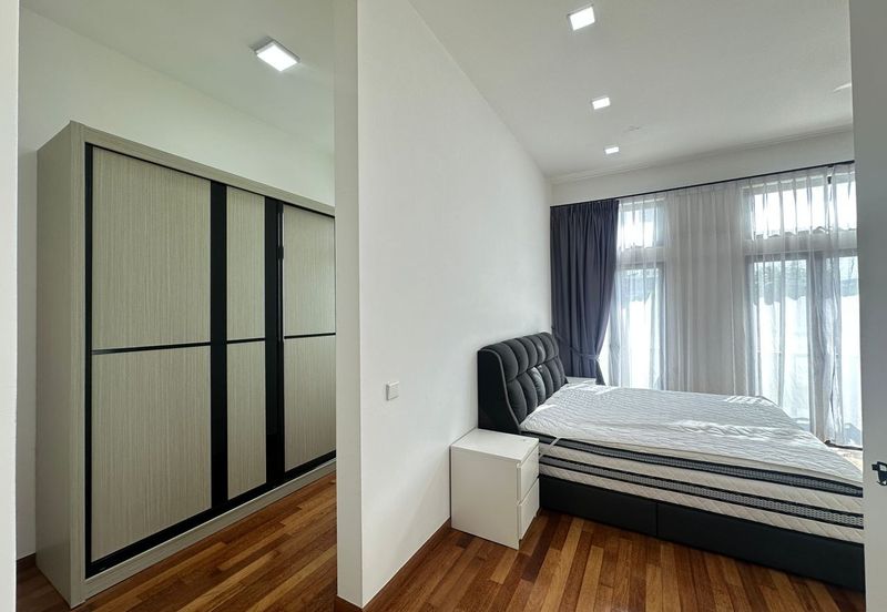 Featherstone @Eco Botanic