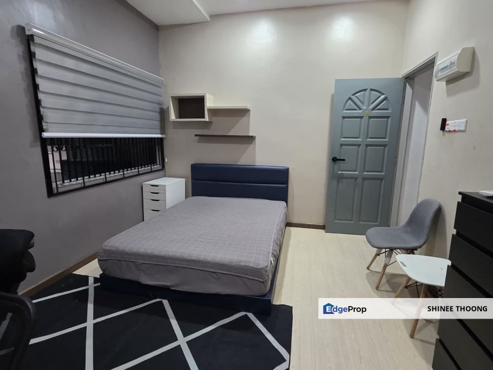 Jln Sundang town area sublet room for rent , Perak, Manjung