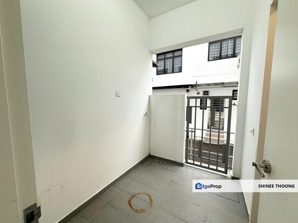 Bukit Indah Avenue 26 terrace for rent, Johor, Bukit Indah