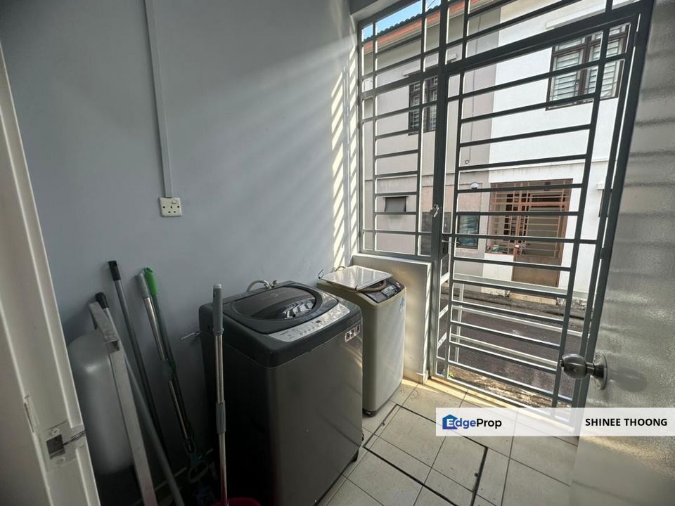 Bukit indah double stry terrace for rent, Johor, Bukit Indah
