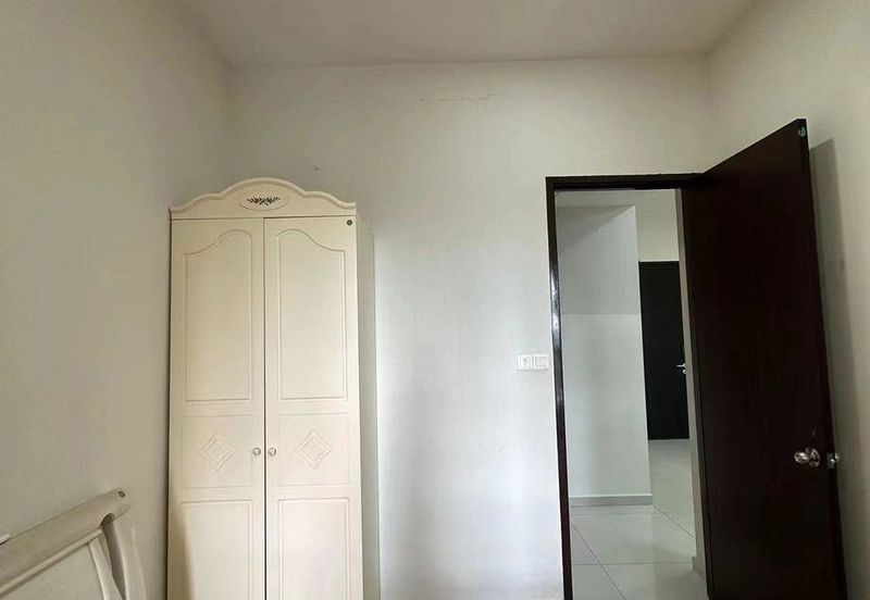 Baypoint @ Country Garden Danga Bay