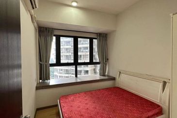 Baypoint @ Country Garden Danga Bay