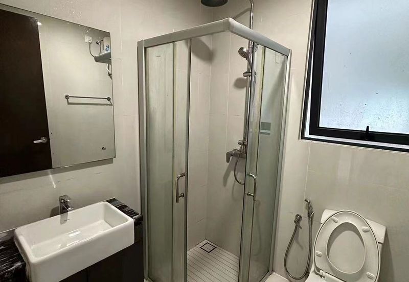 Baypoint @ Country Garden Danga Bay