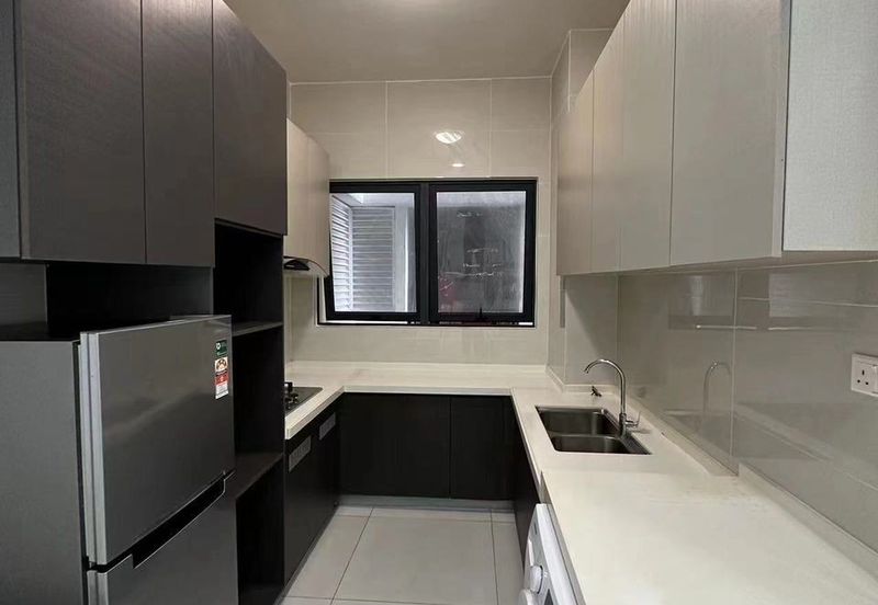 Baypoint @ Country Garden Danga Bay