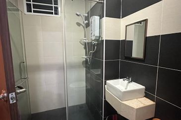 D Secret kempas apartment for rent