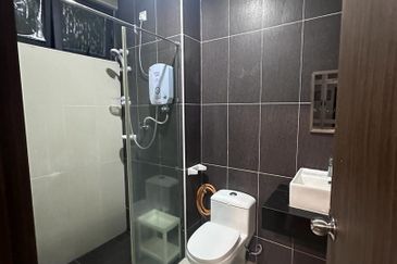 D Secret kempas apartment for rent